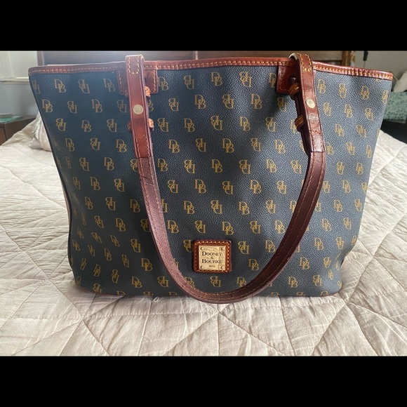 Dooney & Bourke Handbags - Dooney and Bourke logo shoulder bag.